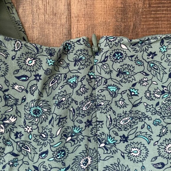 LOFT Green Floral Puff Sleeve Fit & Flare Midi Dress Size 0 Petite V-Neck - Picture 8 of 8